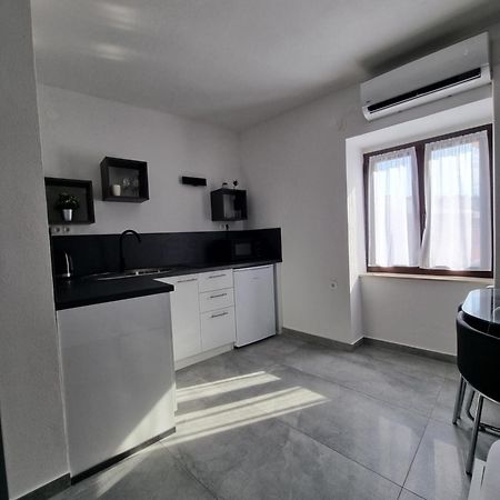 סנג' Apartments And Room Vela מראה חיצוני תמונה
