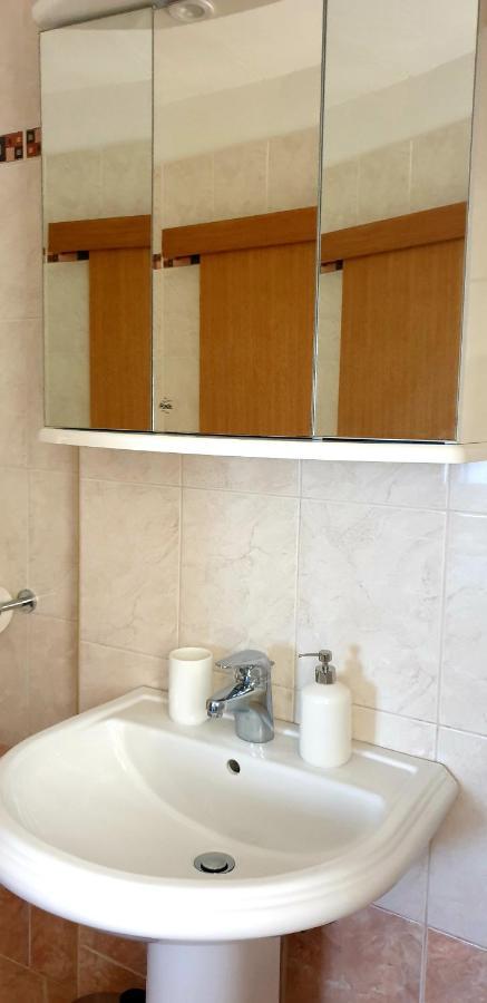 סנג' Apartments And Room Vela מראה חיצוני תמונה
