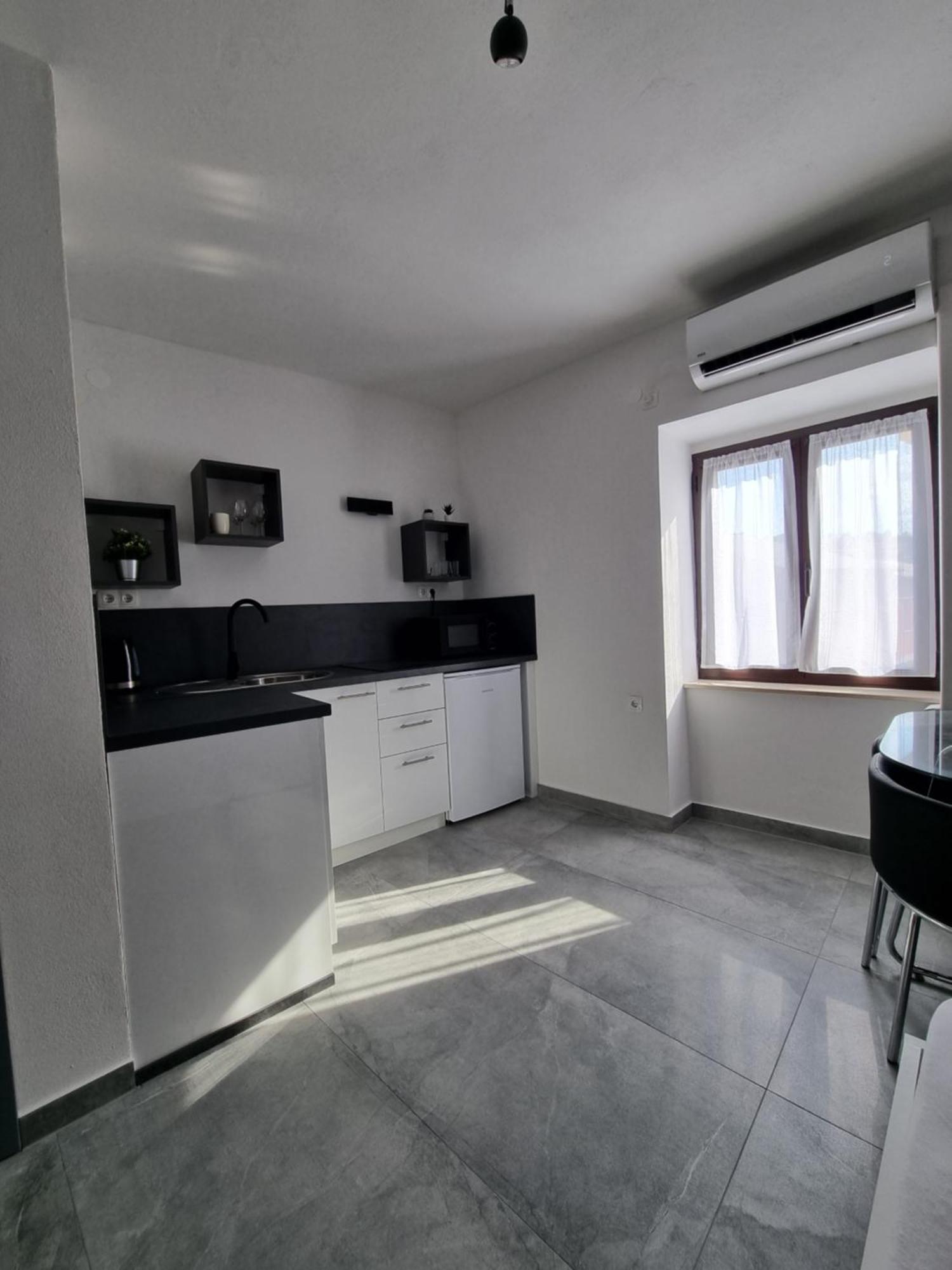 סנג' Apartments And Room Vela מראה חיצוני תמונה
